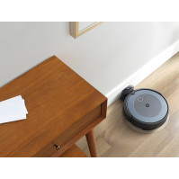 iRobot Roomba Combo i5 (i5172) Vysavač a mop robot, schopný WiFi, inteligentní navigace, 2 gumové kartáče