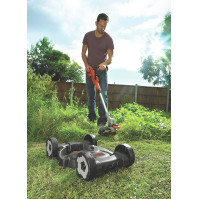 BLACK+DECKER STC1820CM-QW akumulátorový křovinořez Litio, šířka řezu 28 cm, 18 V 2.0 Ah, černá/oranžová