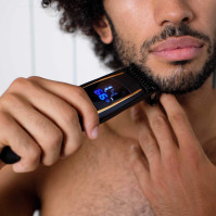 BaByliss Men I-Stubble zastřihovač vousů s digitálním displejem pro pohodlné používání E879E