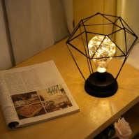 Yuragim kovová stolní lampa, noční lampička vintage, noční lampička ve tvaru diamantu, stolní lampa LED, průmyslová lampa pro ho