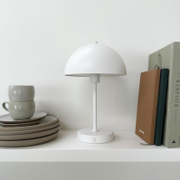 Dyberg Larsen Stockholm Table Lamp 2.0 White | Dobíjecí stolní lampa | Noční lampička s výdrží baterie 6 hodin