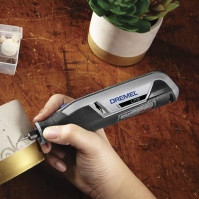 Dremel Lite 7760 Akumulátorový multifunkční nářadí 3.6V, Sada s 15 příslušenstvími, Variabilní otáčky 8.000-25.000 ot./m