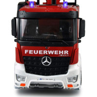 Amewi 22502 Mercedes-Benz Hasičské stříkačkové vozidlo 1:18, RTR, licencované vozidlo, červená/bílá